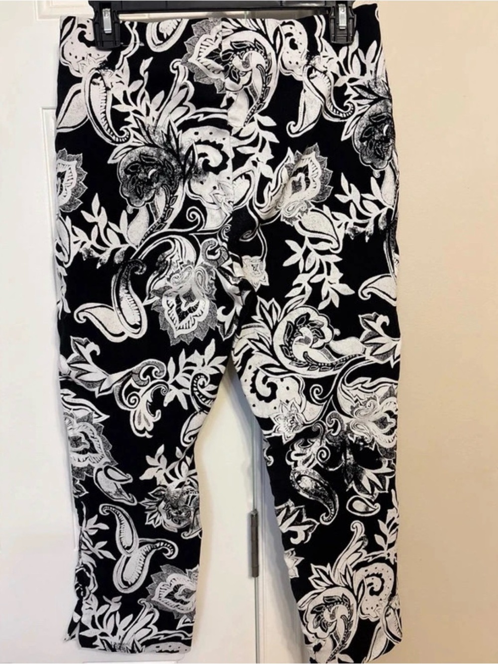 White House Black Market Paisley Cropped Pants